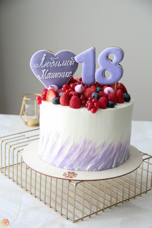 Торт на день рождения